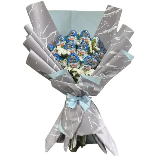 Ramo 12 huevos kinder celeste